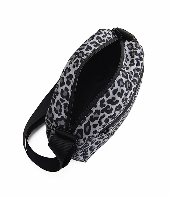 Round leopard online bag